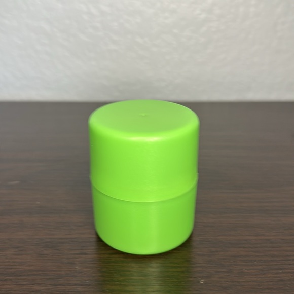 Amala the Purple Axolotl Micromallow by Squishmallows - Picture 7 of 7